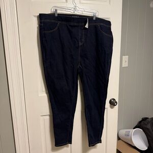 Torrid NWT lean Jean super soft skinny jeans